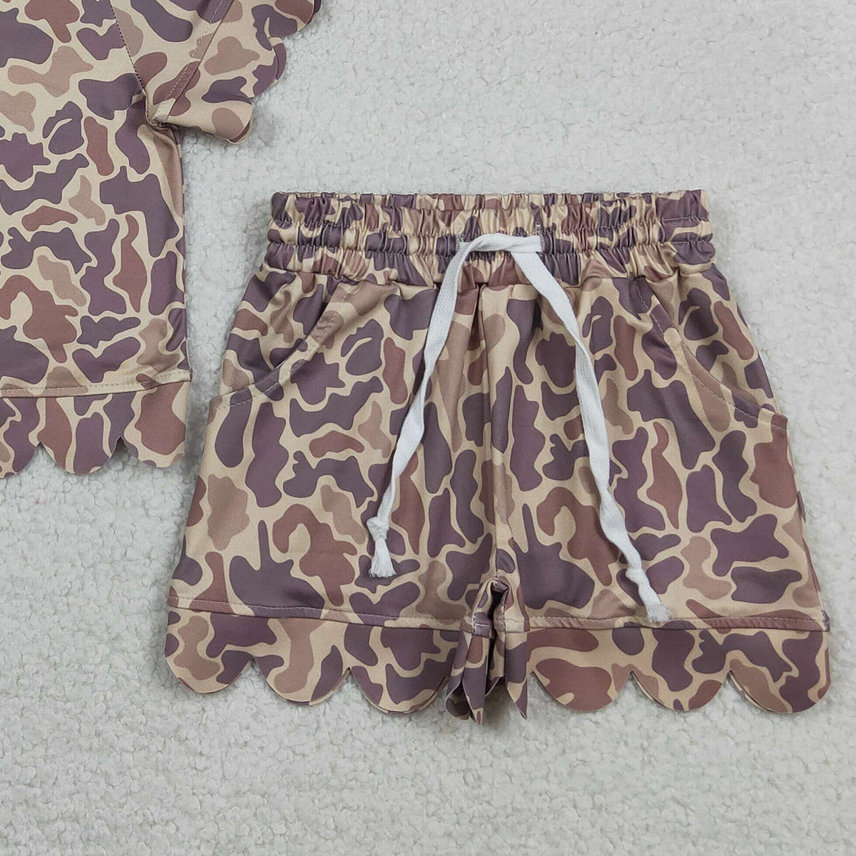 3.30 RTS NO MOQ （In stock）GSSO3227 Khaki camo scallop top shorts girls summer outfit