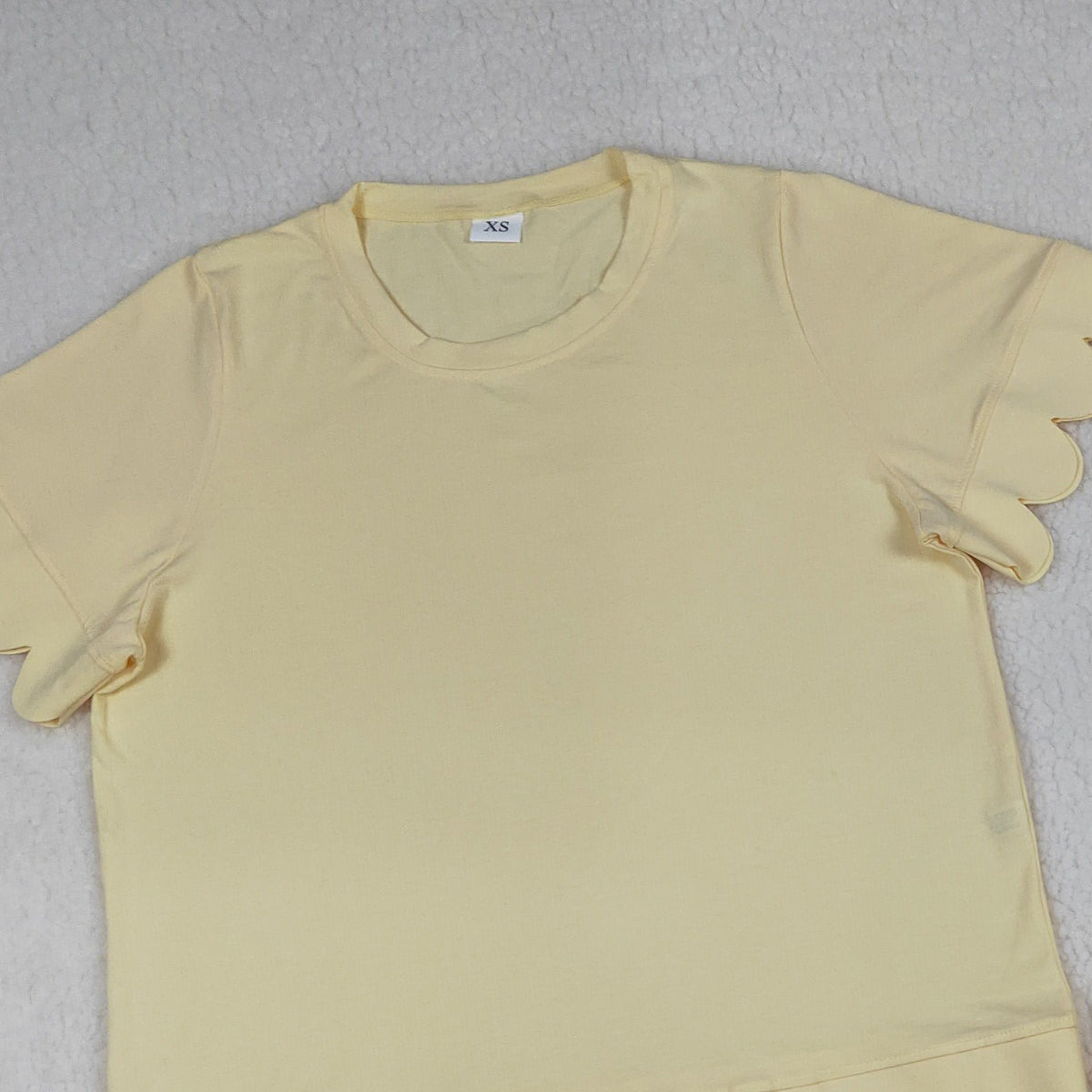 3.31 RTS NO MOQ （In stock）GSSO3203 Yellow scallop top shorts adult women summer outfits