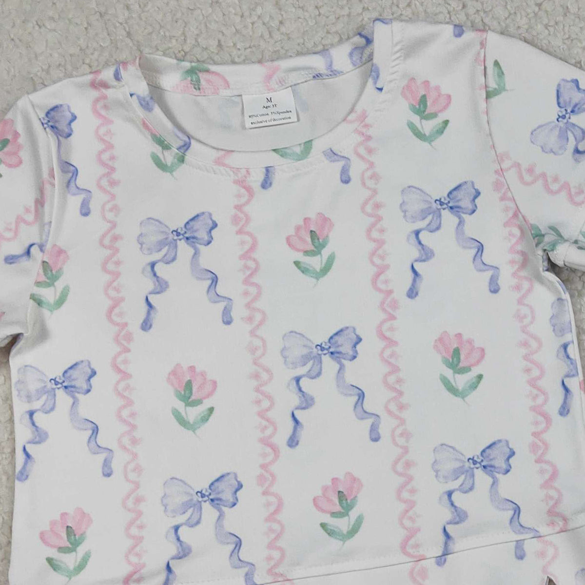 4.2 GSSO3272 RTS NO MOQ （In stock ）Short sleeves floral bow scallop top shorts girls outfits