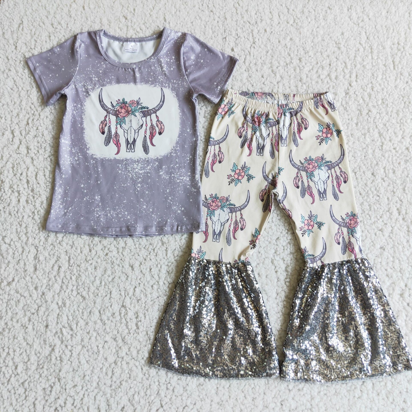 D1-14 Grey cow skull sequin set