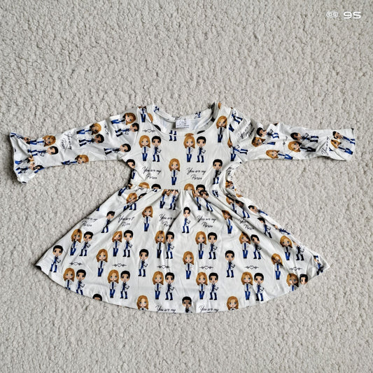 9.29 RTS NO MOQ（In stock）G3-12-5*\. Baby Girls Winter Dress Black letter doctor white long-sleeved dress