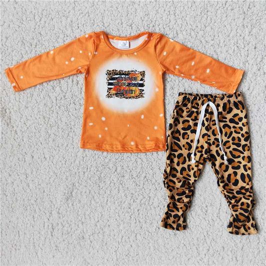 6 A14-20Whatever spice your pumpkin plaid pants girls fall outfits