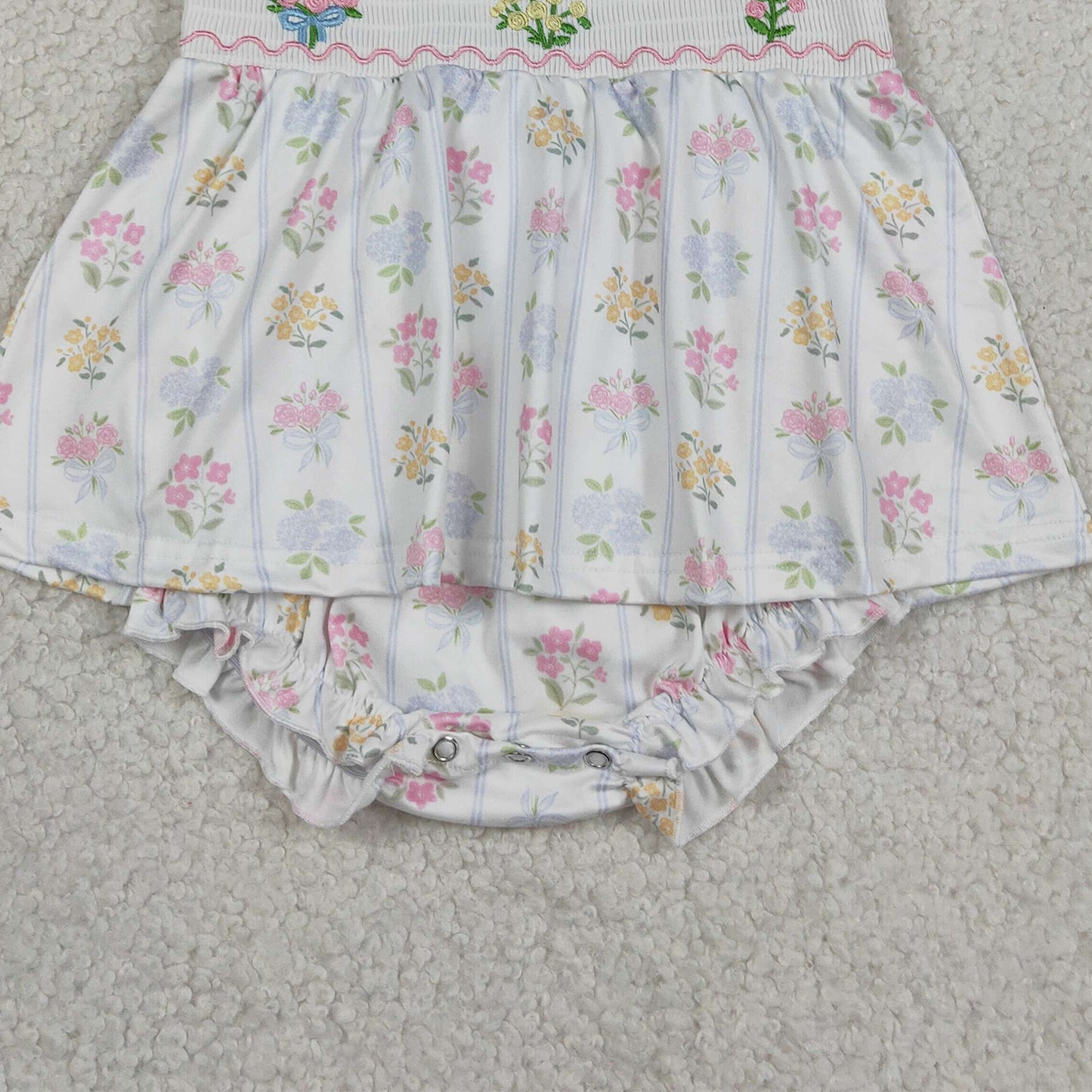SR3043  RTS NO MOQ （In stock ）Short sleeves little wild flower baby girls skirt romper
