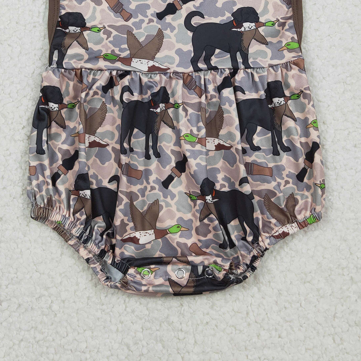 3.3 RTS NO MOQ （In stock）SR3928 Children's Fashion Romper Baby Boys Strap Dog Ducks Camo Hunting Rompers