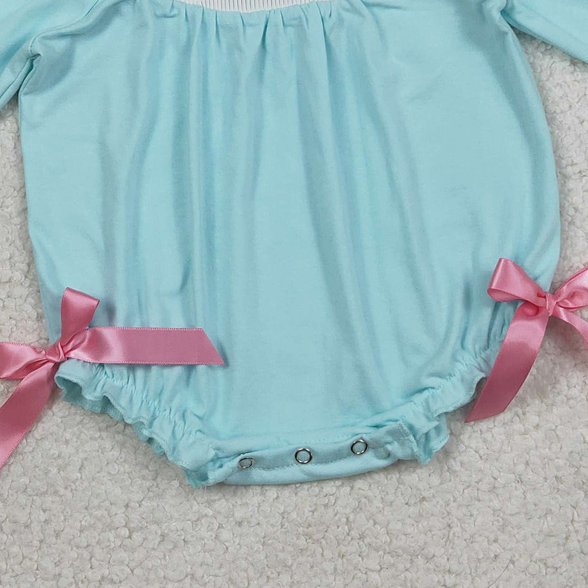 1.20 RTS NO MOQ （In stock）LR2982 Smocked XOXO Baby Girls Bows Valentines Ruffle Rompers