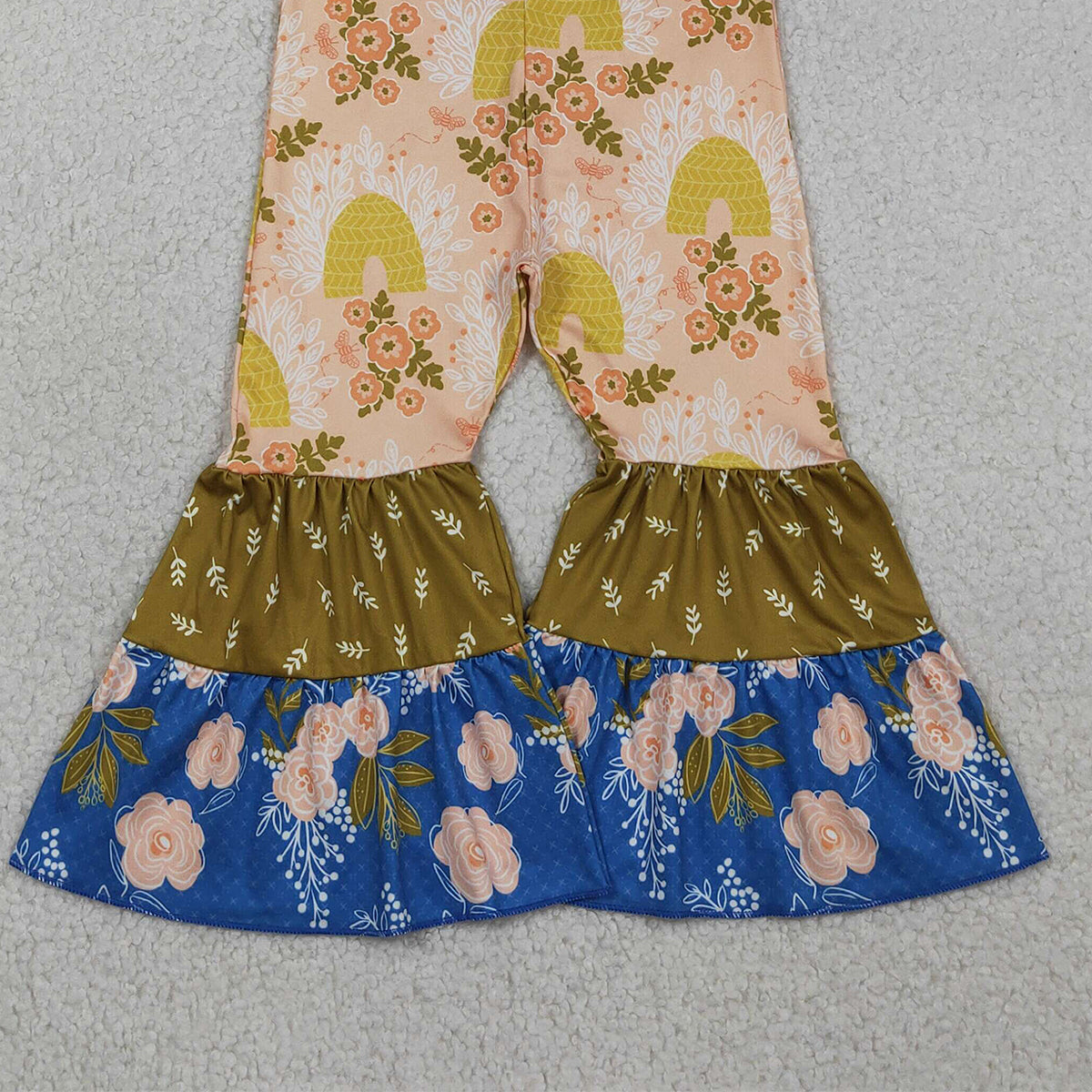 1.20 RTS NO MOQ （In stock）SR3582 Baby Girls Strap Farm Chicks Flowers Patchwork Bell Bottom Jumpsuits