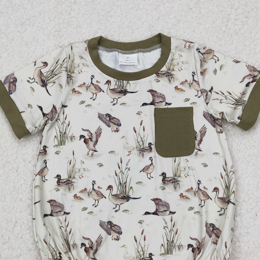 SR2413 RTS NO MOQ Olive pocket duck baby boy summer romper