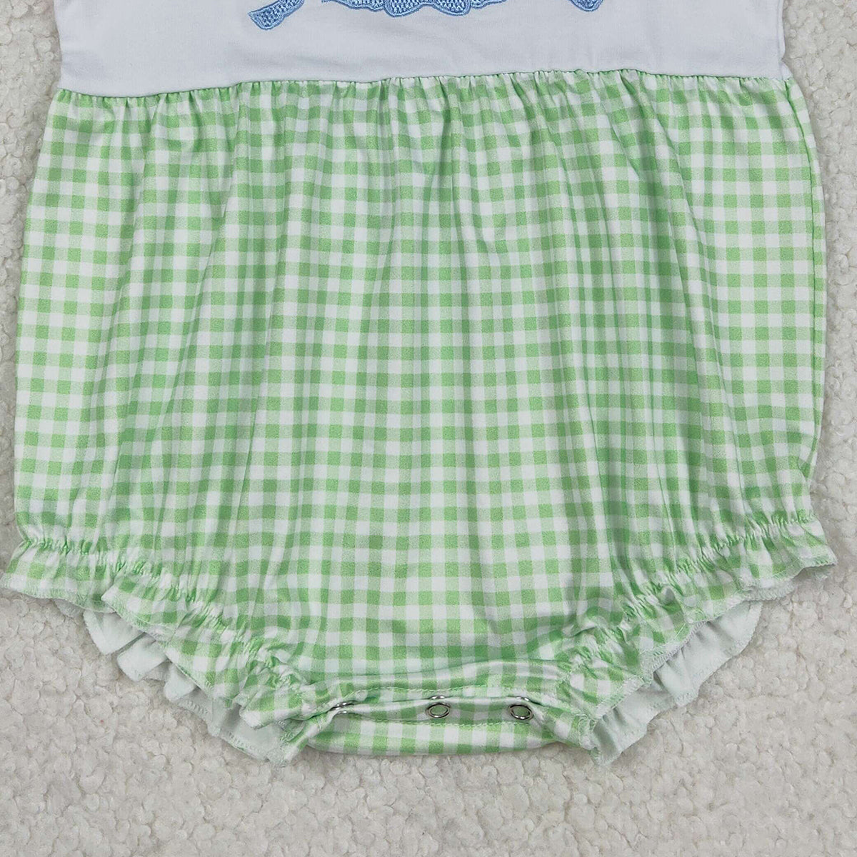 1.8 RTS NO MOQ （In stock）SR3725 Embroidery Bows Strawberry Baby Girls Green Checked Ruffle Rompers