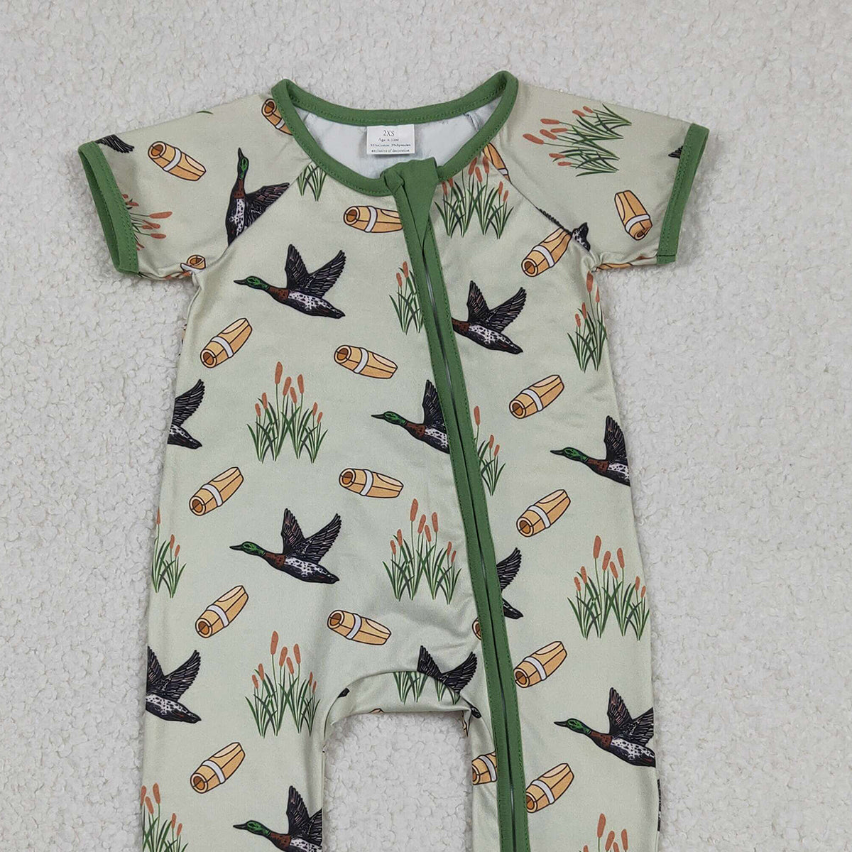 12.17 RTS NO MOQ （In stock）SR3498 Baby Boys Green Ducks Calls Hunting Two Way Zip Convertible Rompers
