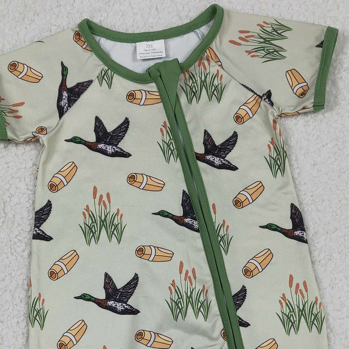 12.17 RTS NO MOQ （In stock）SR3498 Baby Boys Green Ducks Calls Hunting Two Way Zip Convertible Rompers