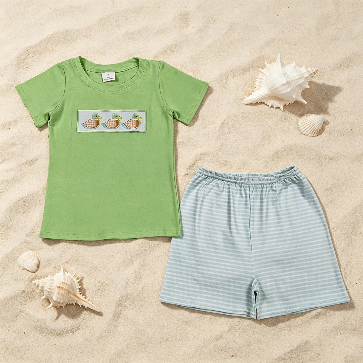 BSSO1946 RTS NO MOQ （In stock ）Short sleeves duck embroidery top stripe shorts boys outfits