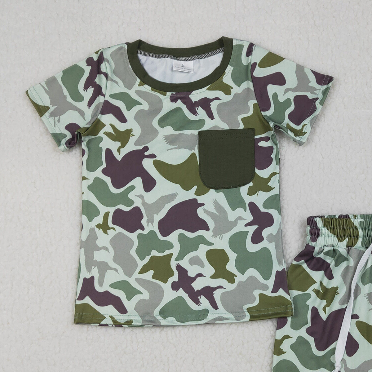 BSSO1793 RTS NO MOQ （In stock ）Short sleeves pocket duck camo top shorts boys outfits
