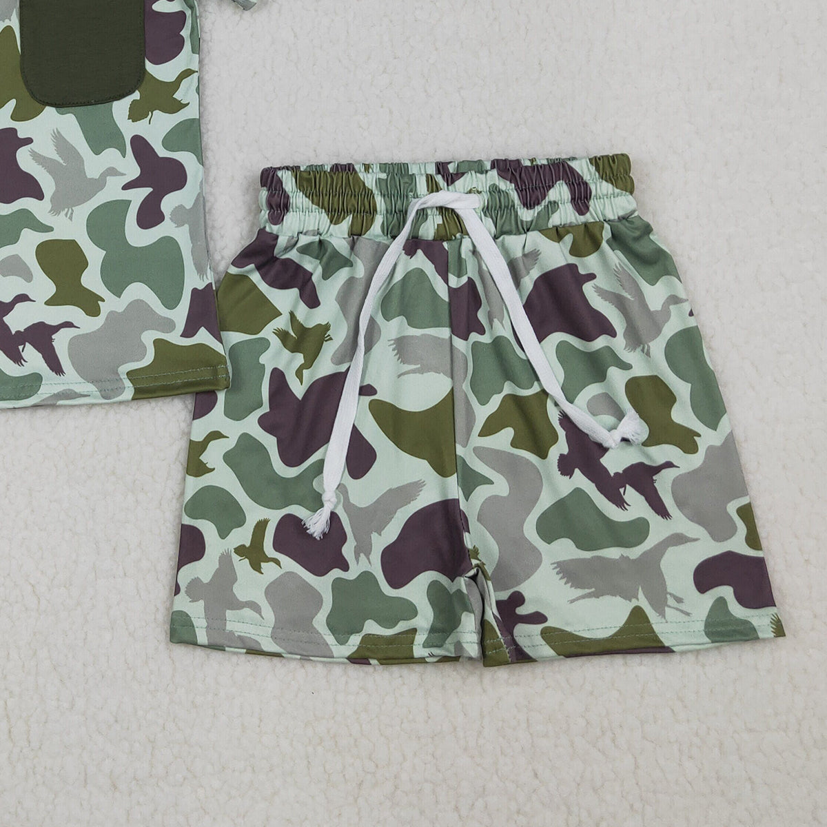 BSSO1793 RTS NO MOQ （In stock ）Short sleeves pocket duck camo top shorts boys outfits