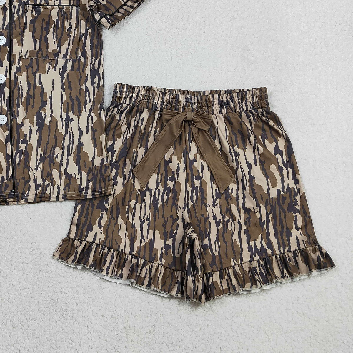 1.31 RTS NO MOQ （In stock）GSSO3136 Adult Women Southern Olive Camo Button Pocket Top Ruffle Shorts Pajamas Set