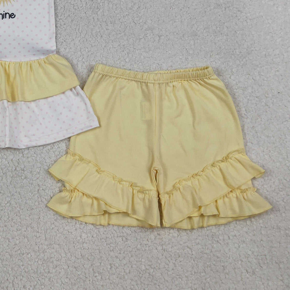 4.3 GSSO2947 RTS NO MOQ （In stock ）You are my sunshine polka dots top shorts girls outfits