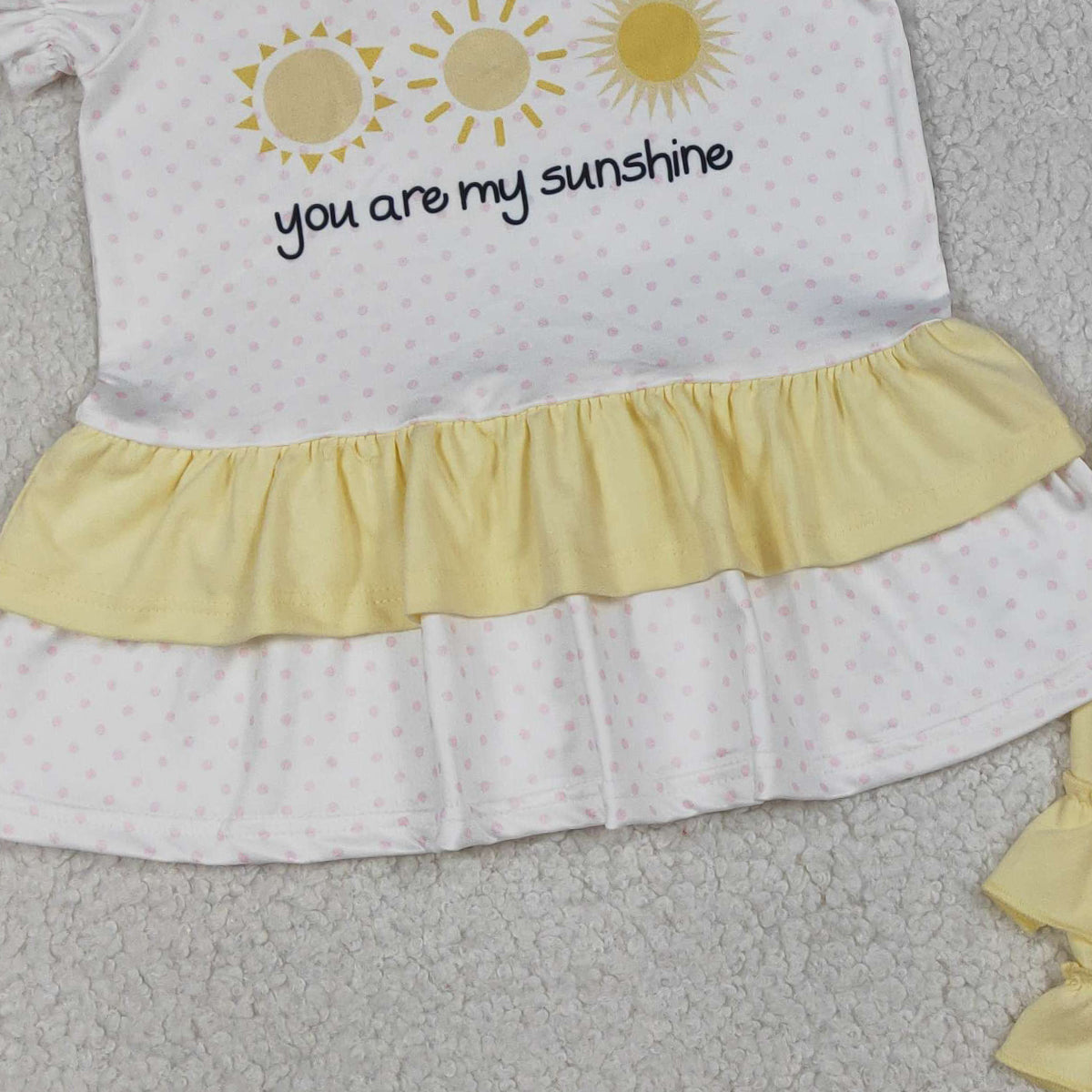 4.3 GSSO2947 RTS NO MOQ （In stock ）You are my sunshine polka dots top shorts girls outfits