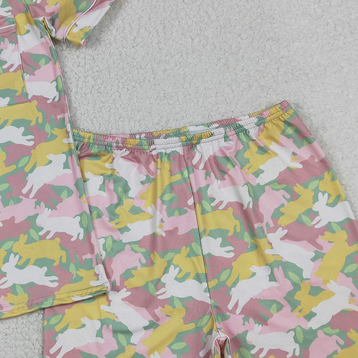 1.12 RTS NO MOQ （In stock）GSSO2973 Adult Women Rabbits Camo Button Pocket Top Shorts Easter Pajamas Set