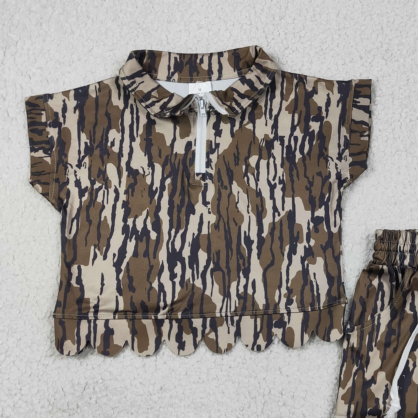 GSSO3563 RTS NO MOQ （In stock ）Short sleeves camo scallop pullover shorts girls outfits