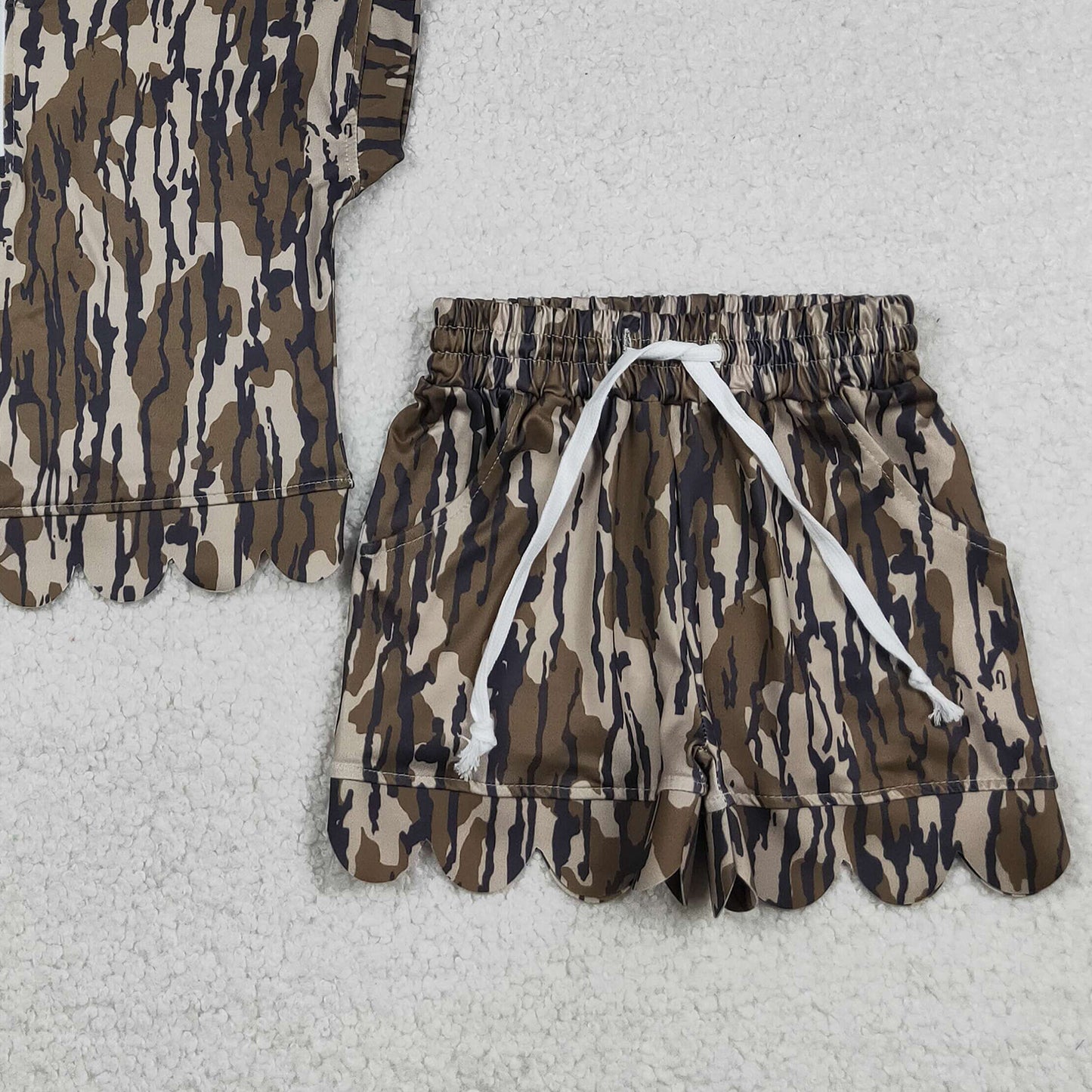 GSSO3563 RTS NO MOQ （In stock ）Short sleeves camo scallop pullover shorts girls outfits