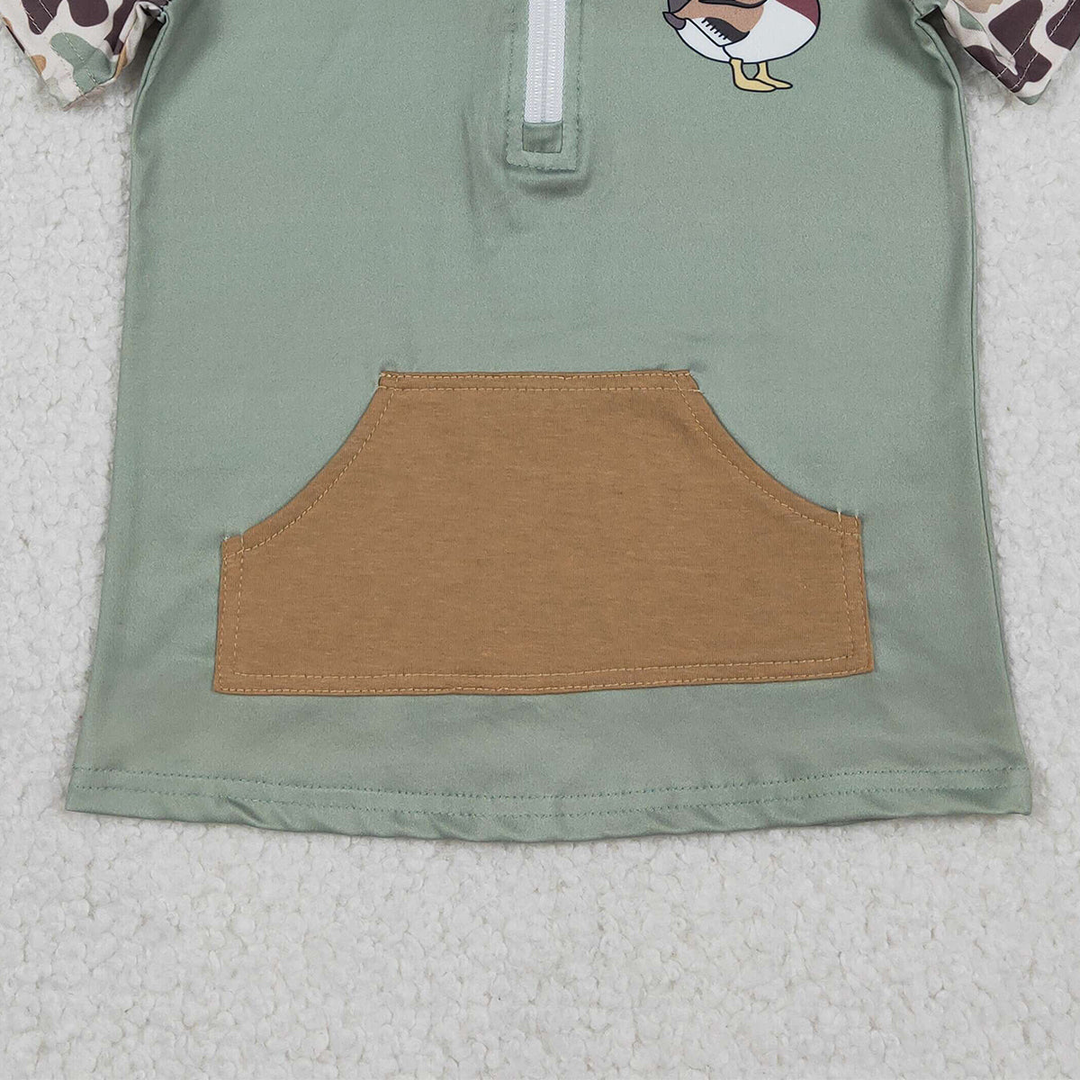12.25 RTS NO MOQ （In stock）BT1530 Baby Boys Southern Camo Short Sleeve Ducks Zip Pockets Hunting Pullovers Top