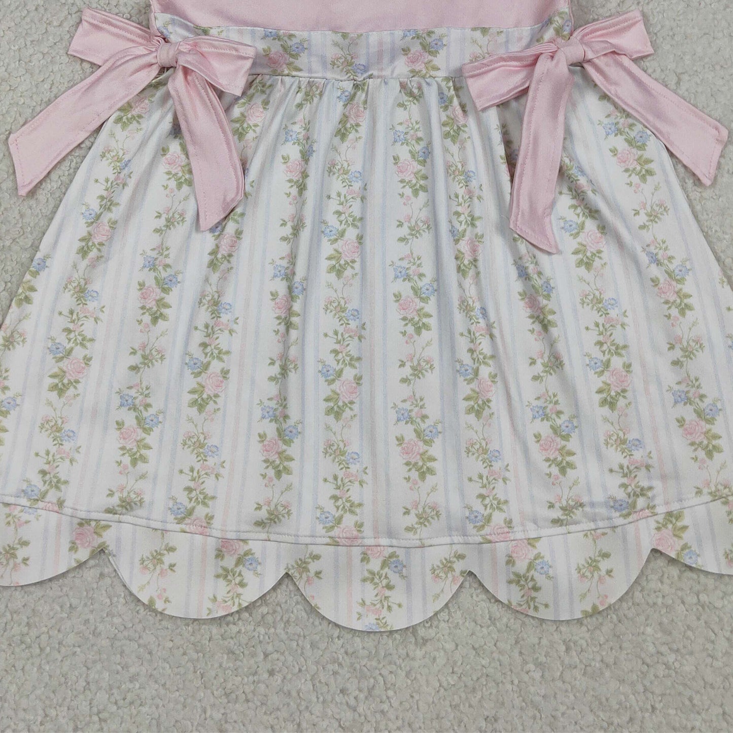 GSD2973 RTS NO MOQ （In stock）Flutter sleeves Mama's bestie floral baby girls dresses