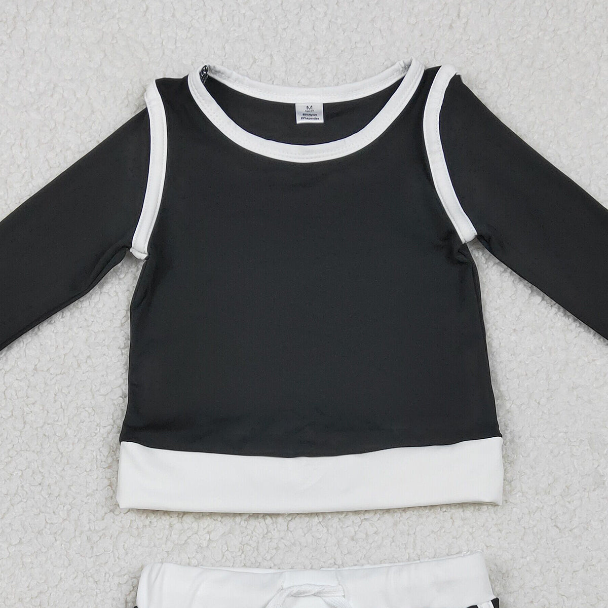 2.7 RTS NO MOQ （In stock）GLD1481 Baby Girls Black Long Sleeve Top Skirts Shorts Yoga Active Clothes Sets