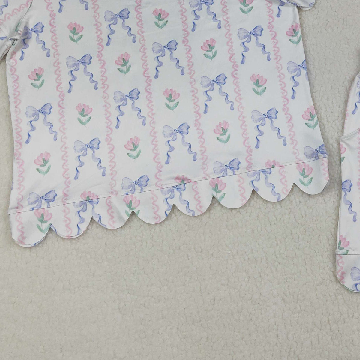 4.9 GSSO3405 RTS NO MOQ （In stock）Short sleeves floral bow top shorts adult women outfits