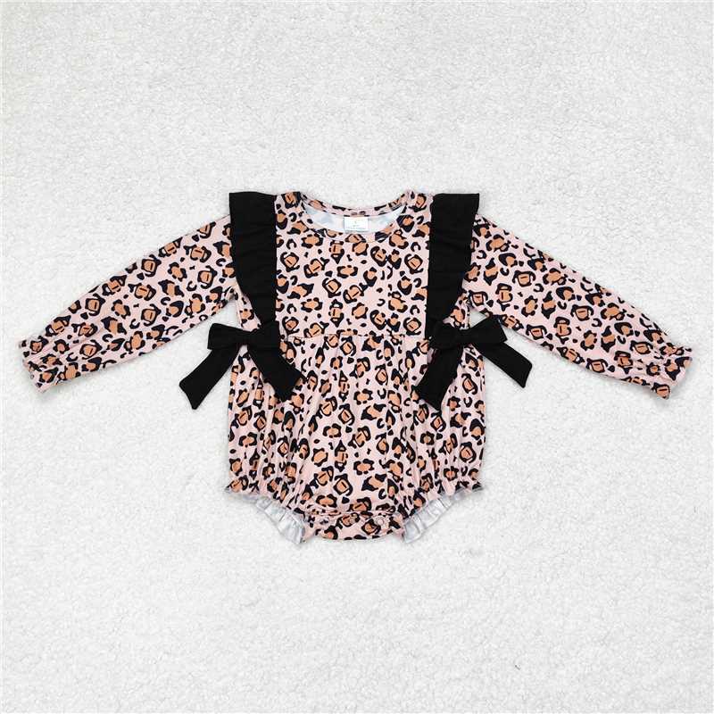 LR1071Long sleeves leopard bow baby girls fall romper