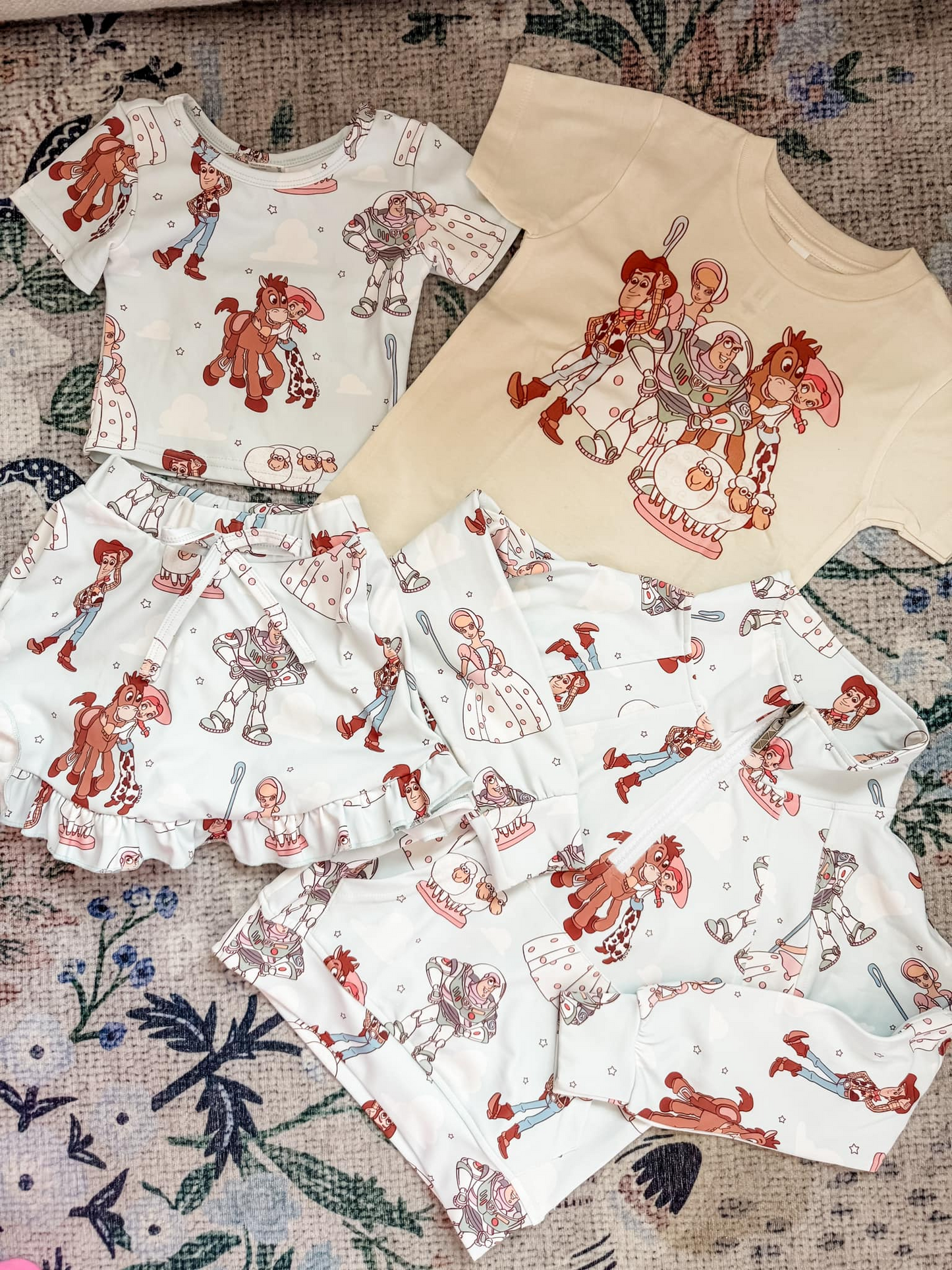8.27  Pre order Baby Girls' Cartoon Donkey & Star Print Top And Skirt Set Cute Baby Outfit for Girls Ages 3-18 Months