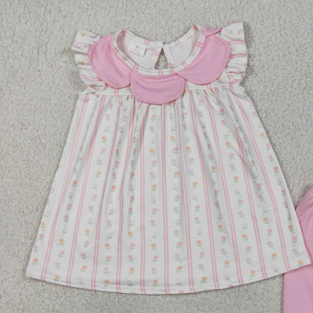 GSSO3363 RTS NO MOQ （In stock ）Flutter sleeves floral tunic pink ruffle shorts girls outfits