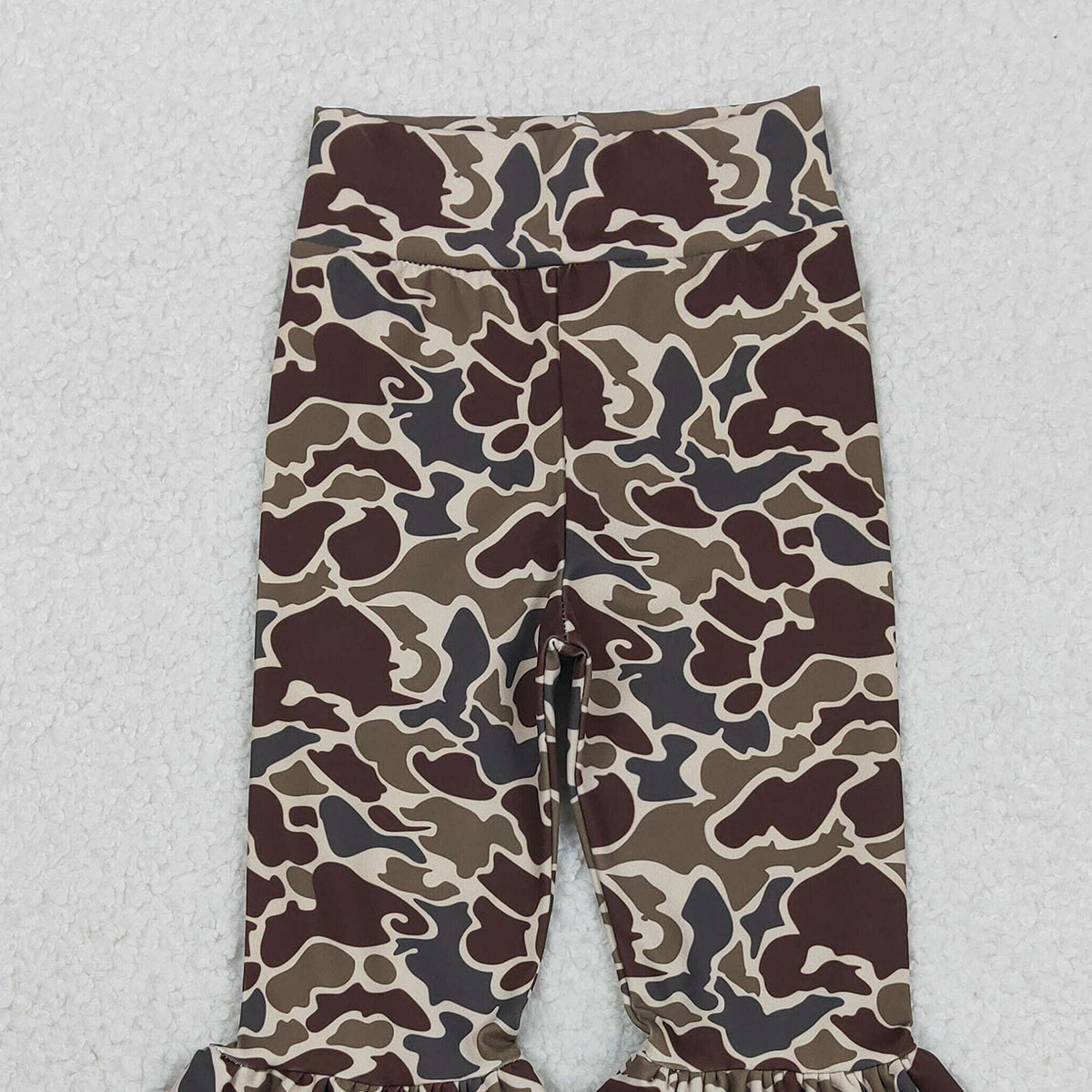 12.3 RTS NO MOQ （In stock）P0888 Baby Girls Dark Khaki Camo Yoga Active Ruffle Bell Bottom Pants
