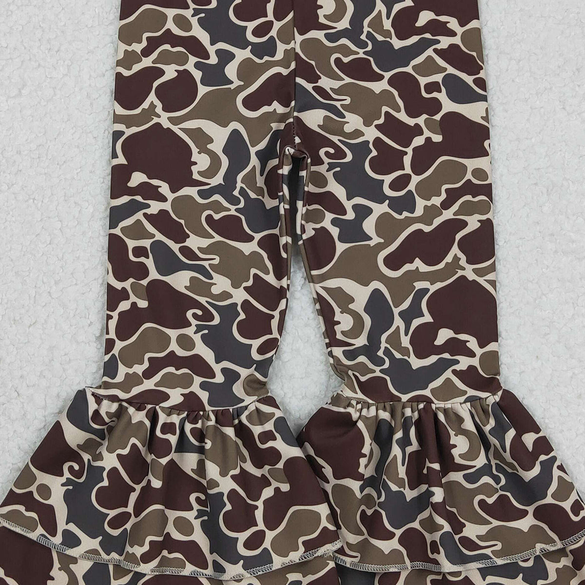 12.3 RTS NO MOQ （In stock）P0888 Baby Girls Dark Khaki Camo Yoga Active Ruffle Bell Bottom Pants