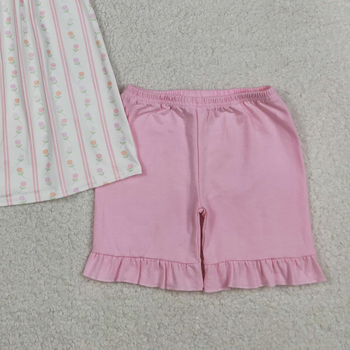 GSSO3363 RTS NO MOQ （In stock ）Flutter sleeves floral tunic pink ruffle shorts girls outfits