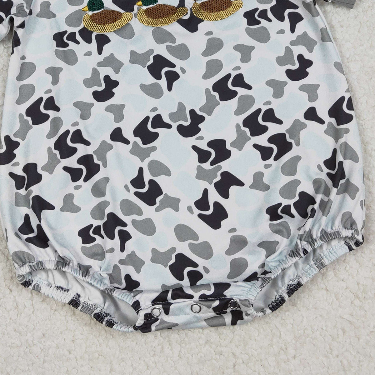 1.9 RTS NO MOQ （In stock）SR3571 Baby Boys Rompers Embroidery Ducks Baby Boys Southern Grey Camo Hunting Rompers