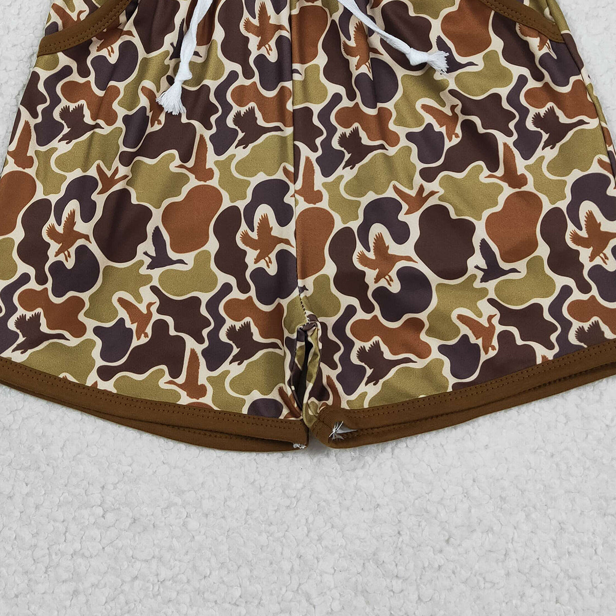 3.6 RTS NO MOQ （In stock）SS0673 Baby Boys Olive Brown Ducks Camo Hunting Pockets Shorts Bottom