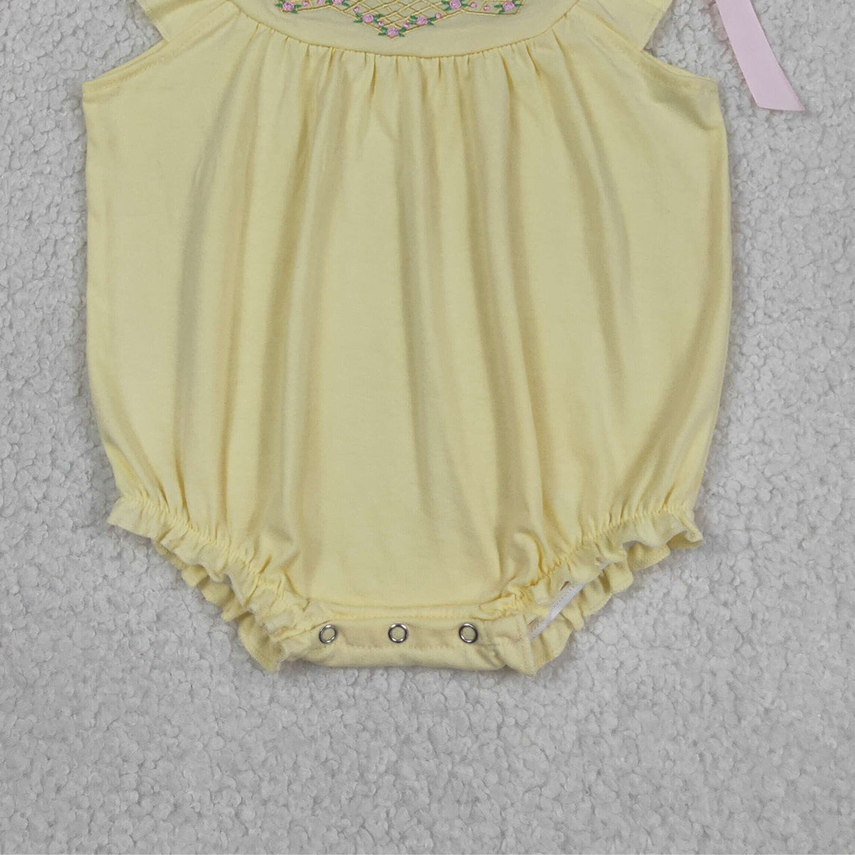 SR3561 RTS NO MOQ （In stock）Flutter sleeves yellow floral embroidery baby girls romper