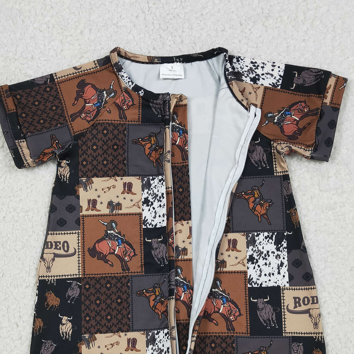 4.2 SR3545 RTS NO MOQ （In stock) Short sleeves cow rodeo baby boy zipper romper