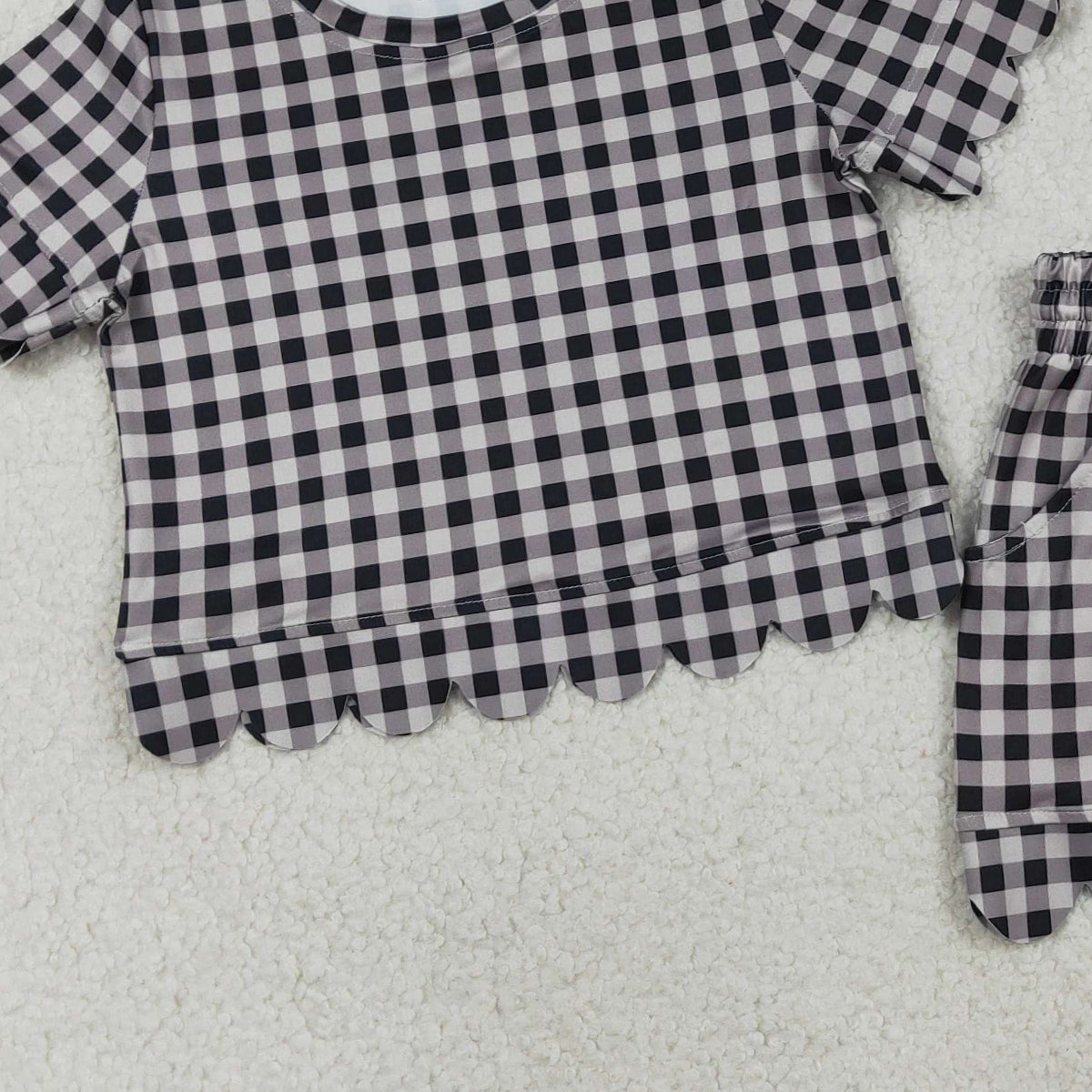 3.27 RTS NO MOQ （In stock）GSSO3182 Kids Clothing for Baby Girls Short Sleeve  Black Checked Top Shorts Scallop Clothes Sets