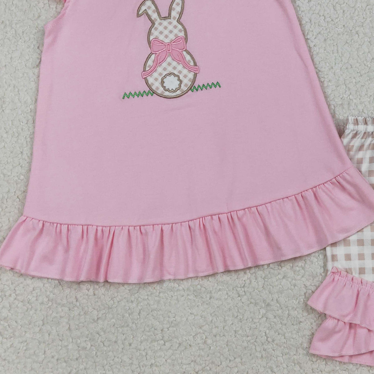 3.19 RTS NO MOQ （In stock）GSSO0374 Kids Clothing for Baby Girls Flutter Sleeve Embroidery Rabbit  Pink Tunic Checked Ruffle Shorts Easter Sets