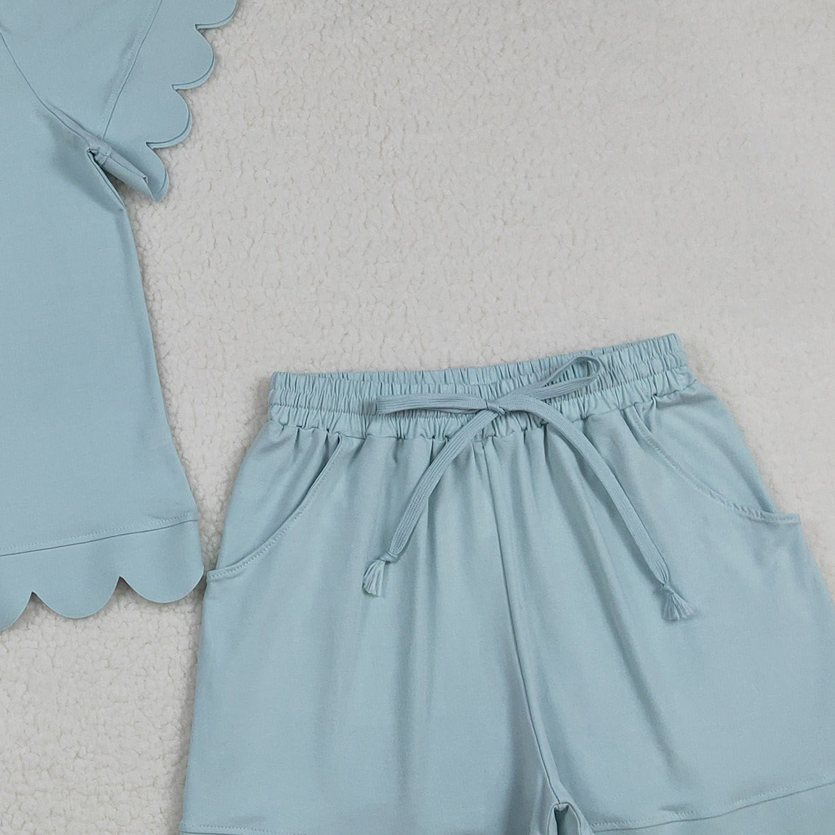 3.18 RTS NO MOQ （In stock）GSSO3202 Adult Women Summer Light Blue Shirts Top Scallop Short Clothes Sets