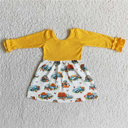 6 B7-18  Pumpkin dress