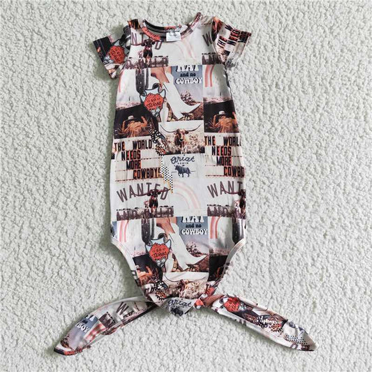 NB0009  Baby newborn western cow boots gowns
