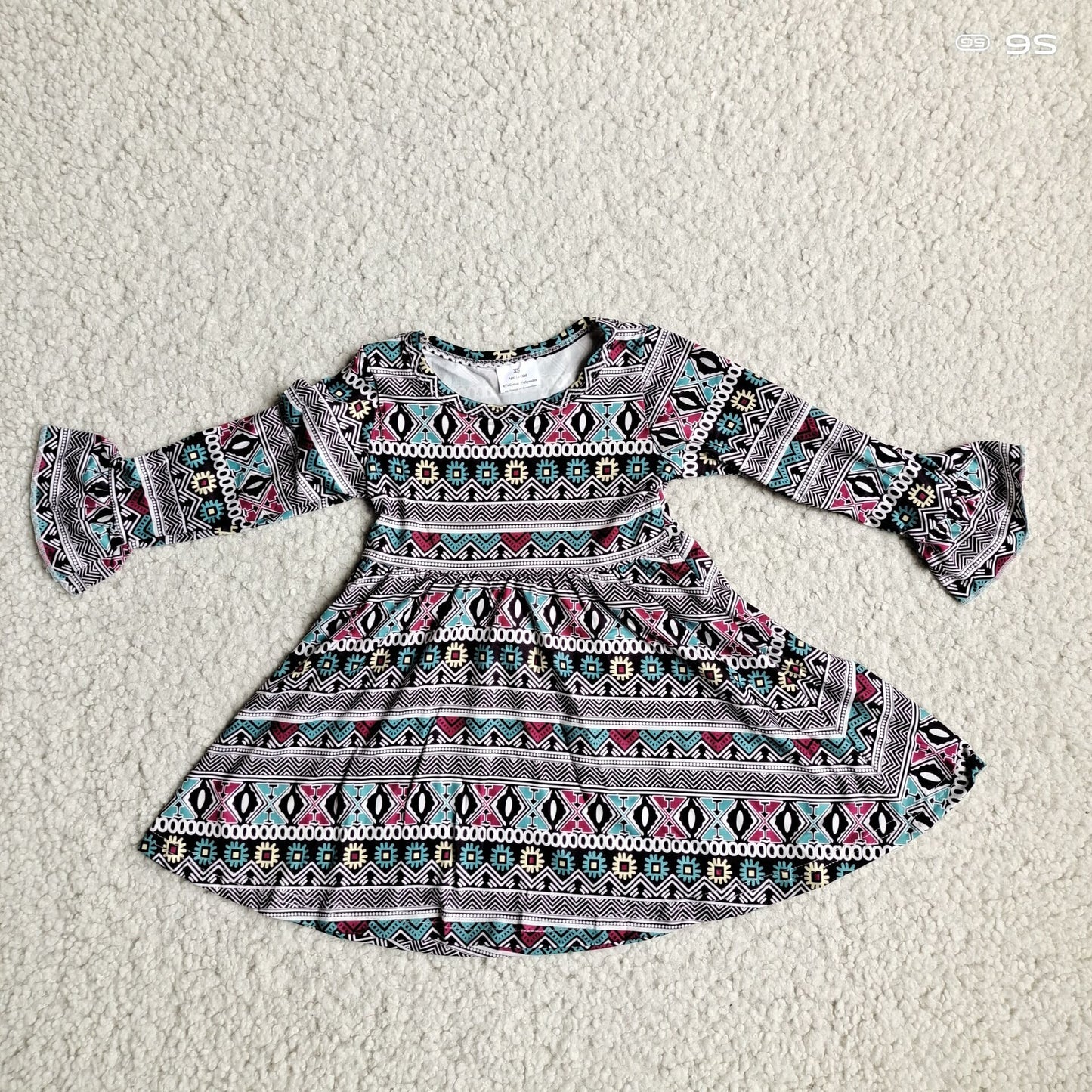 9.27 RTS NO MOQ（In stock）G4-12-3, Baby Girls Winter Dress Black and white long-sleeved dress with floral diamond stripes