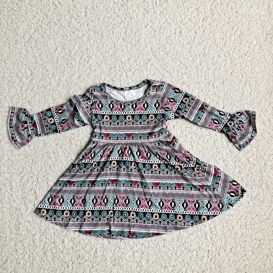 9.27 RTS NO MOQ（In stock）G4-12-3, Baby Girls Winter Dress Black and white long-sleeved dress with floral diamond stripes