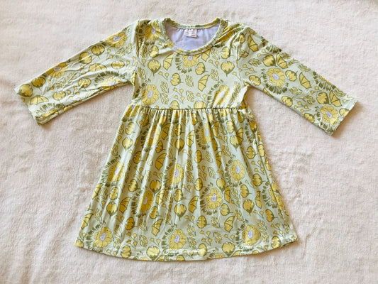 9.30 RTS NO MOQ（In stock）G2-20-*2 Baby Girls Winter Dress Beige floral long-sleeved dress