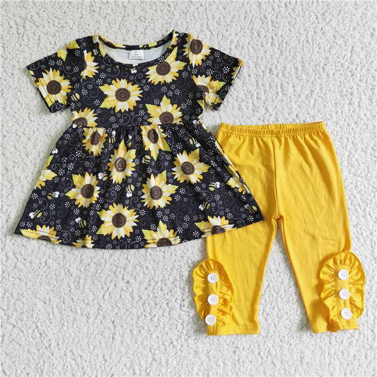 C7-15 Sunflower black top, short sleeves and yellow pants