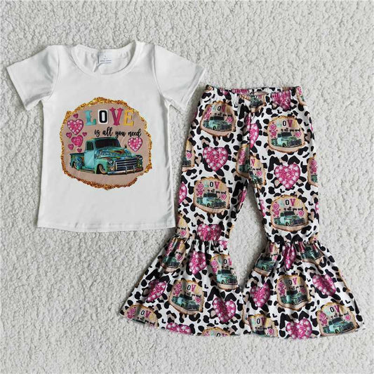 E13-26  Baby girls love valentines short sleeve shirt bell bottom pants clothing sets