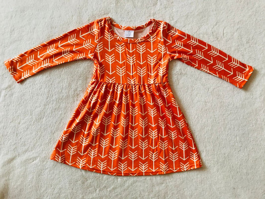 9.23 RTS NO MOQ（In stock）G2-24-4/*. Baby Girls Winter Dress White Arrow Orange Long Sleeve Dress