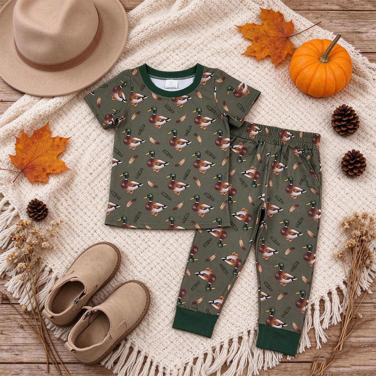 RTS NO MOQ milk silk BSPO0702 Baby Boys Green Ducks Calls Top Pockets Joggers Hunting Clothes Set