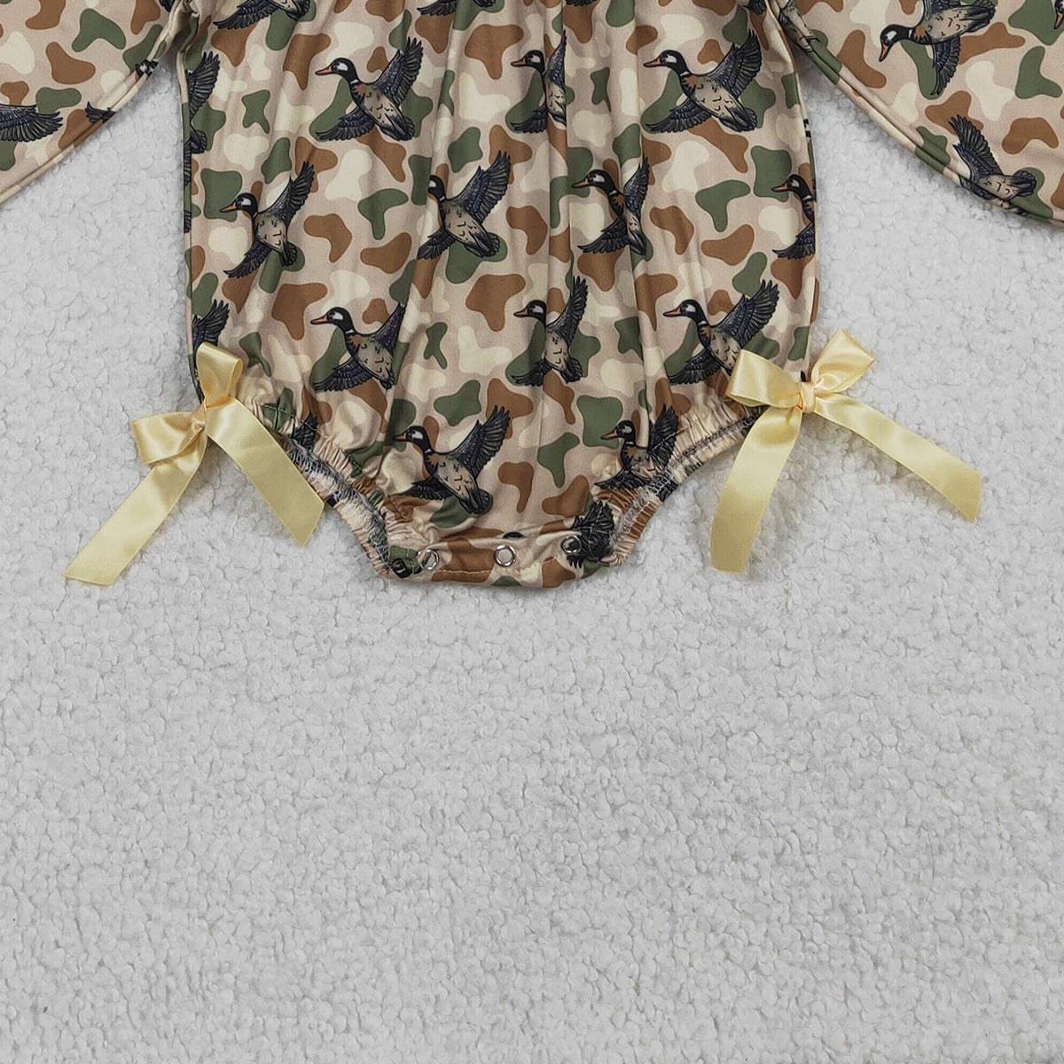 1.17 RTS NO MOQ （In stock）LR2896 Embroidery Ducks Baby Girls Southern Khaki Camo Hunting Ruffle Rompers